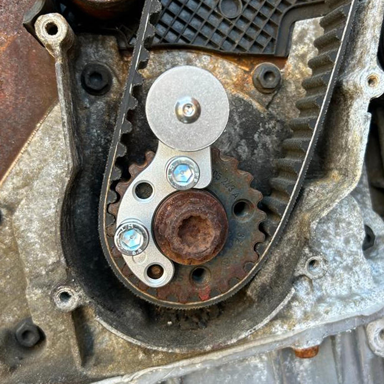 Náradie na zaistenie kľukového hriadeľa, 3v1, pre VAG 1.2 l, 1.4 l, 1.6 l, 1.9 l, 2.0 l, ako T10050 / T10100 / T10490, STAHLAMXX 120812